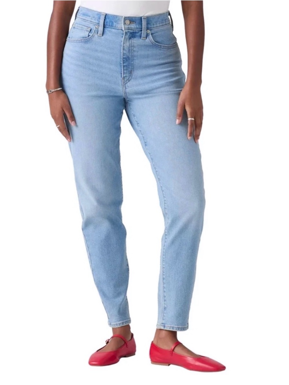 NEW Levi’s Women’s High Waisted Tapered Leg Light Blue Wash Mom Jeans Size 33x29